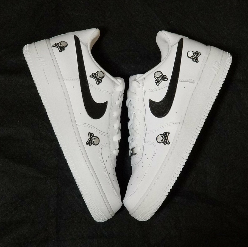 Custom MENS Nike Air Force 1 Skull Halloween Black White